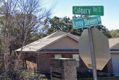 Mobile Homeowner Fatally Shoots Man Who Broke Window, Entered Home, Police Say