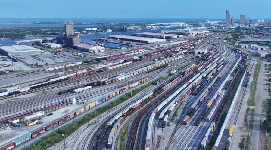 Alabama Port Authority Joins Federal Review of Rail Merger